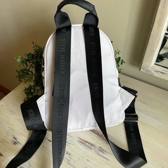 Steve madden black and white mini backpack - Picture 3 of 8